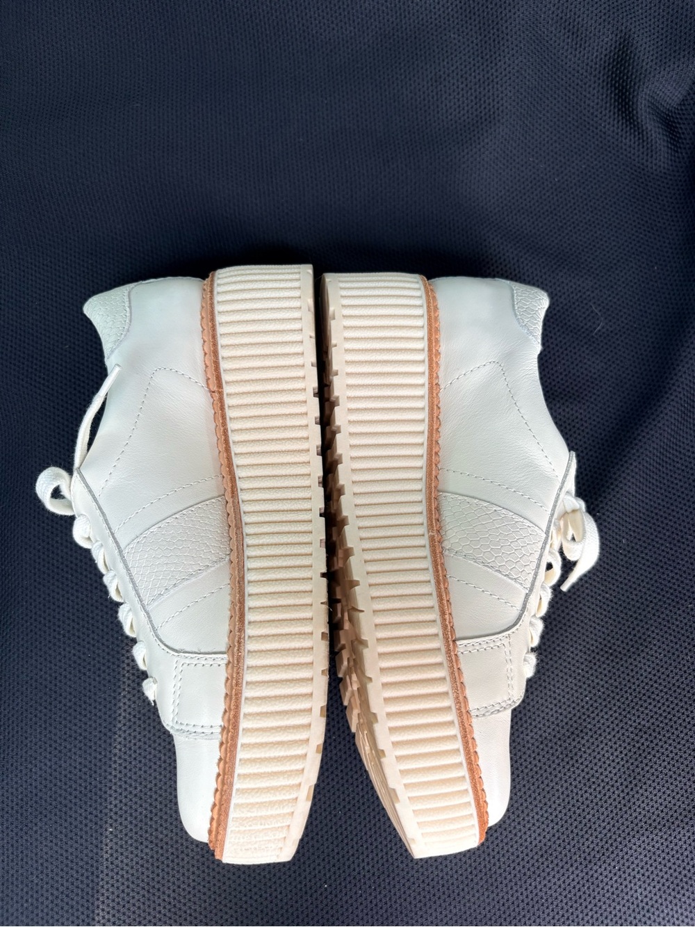 DV Dolce Vita Tiger Platform Lace-Up Sneakers White - Size 8 - Picture 3 of 12